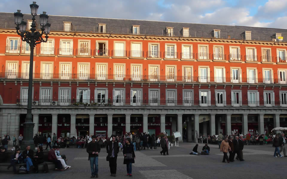 Madrid - great places have great square, imperial urbanity again