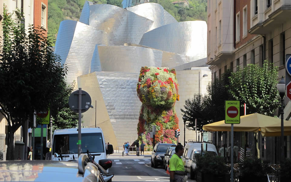 Bilbao's Guggenheim  one of the few new recognizable global icons
