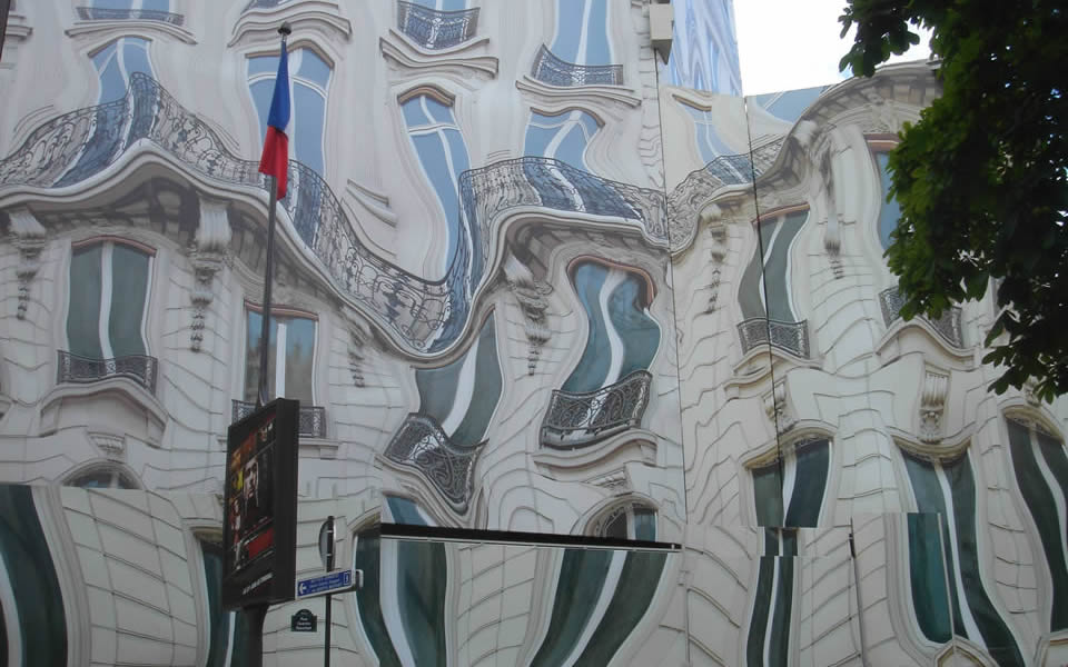 Paris - Building clad in praise of surrealism