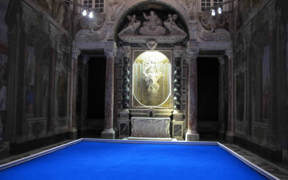 Genova -  Elegiac Yves Klein blue in a baroque chapel